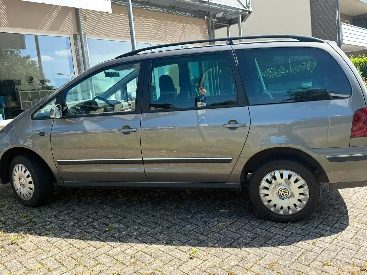 Gebraucht VW Sharan 150 PS (110 kW) 2009 Andere farben Van / Kleinbus