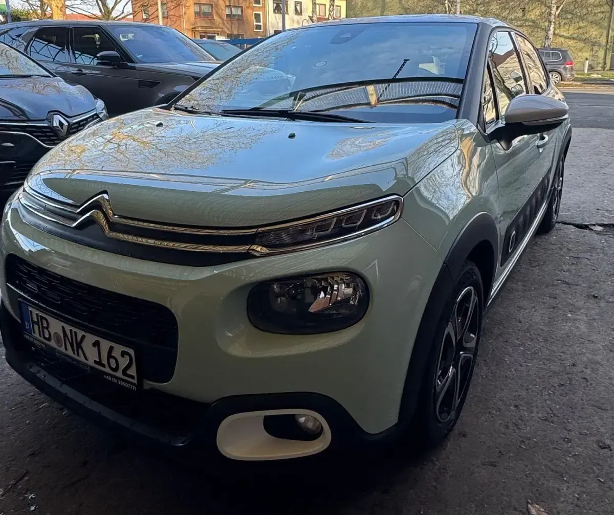 Gebraucht Citroën C3 Shine 110 PS (80 kW) 2018 Grün Kleinwagen