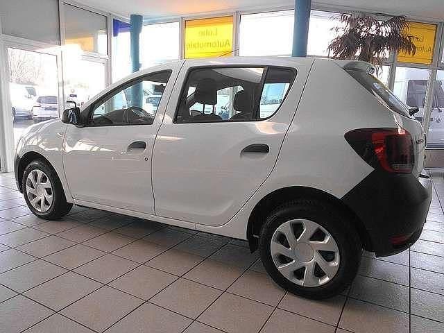 Gebraucht Dacia Sandero Acces 73 PS (53 kW) 2019 Weiß Limousine