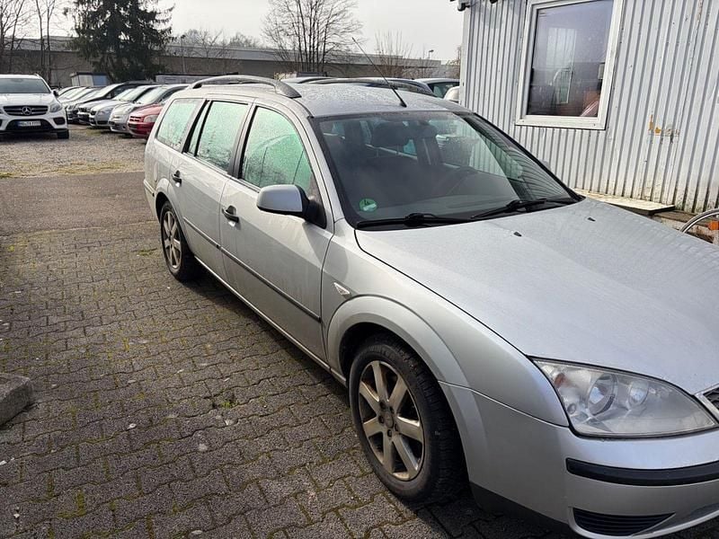 Gebraucht Ford Mondeo Ambiente 131 PS (96 kW) 2006 Grau Kombi