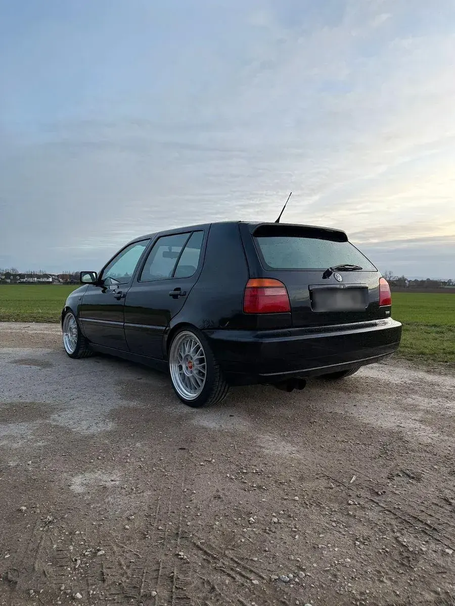 Gebraucht VW Golf III 190 PS (139 kW) 1994 Schwarz Limousine