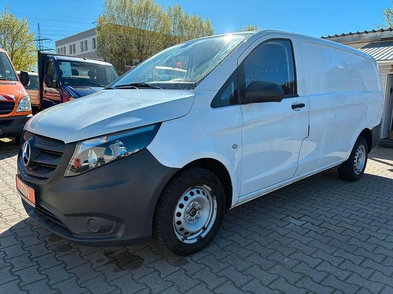 Gebraucht Mercedes Vito 114 PS (83 kW) 2016 Weiß Van