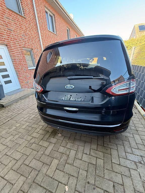 Gebraucht Ford Galaxy Titanium 179 PS (131 kW) 2015 Schwarz Van / Kleinbus