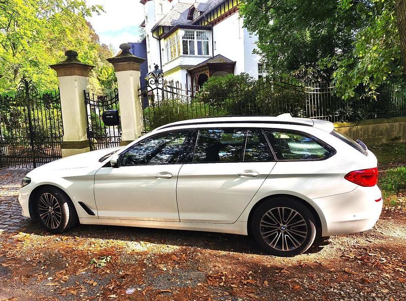 Weiß Gebraucht 2018 BMW 520 Kombi | 26.990 € (Etwas zu teuer) - Bild 1/4