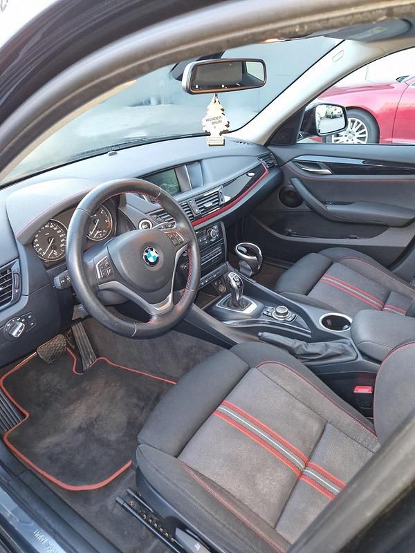 Gebraucht BMW X1 184 PS (135 kW) 2015 Schwarz SUV
