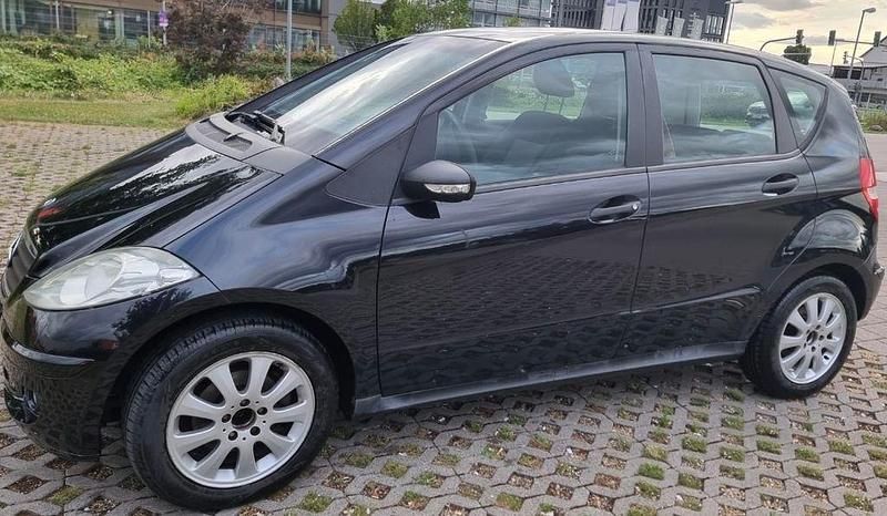 Schwarz Gebraucht 2005 Mercedes A200 Limousine | 1.990 € (Superpreis) - Bild 1/4
