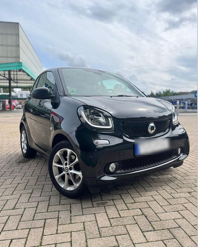 Schwarz Gebraucht 2017 Smart ForTwo Coupé Coupé | 8.999 € (Guter Preis) - Bild 1/4