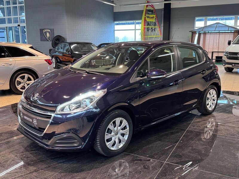 Blau Gebraucht 2017 Peugeot 208 Active Kleinwagen | 7.995 € (Fairer Preis) - Bild 1/4