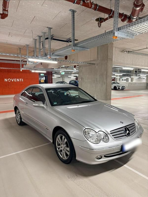 Gebraucht Mercedes CLK200 163 PS (119 kW) 2004 Silber Coupé