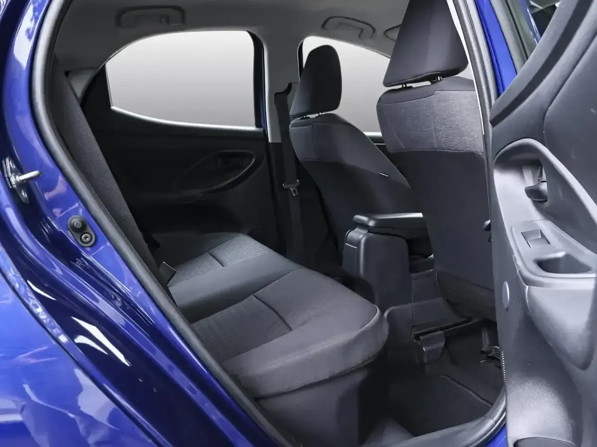 Gebraucht Toyota Yaris Team 116 PS (85 kW) 2022 Dark blue Kleinwagen