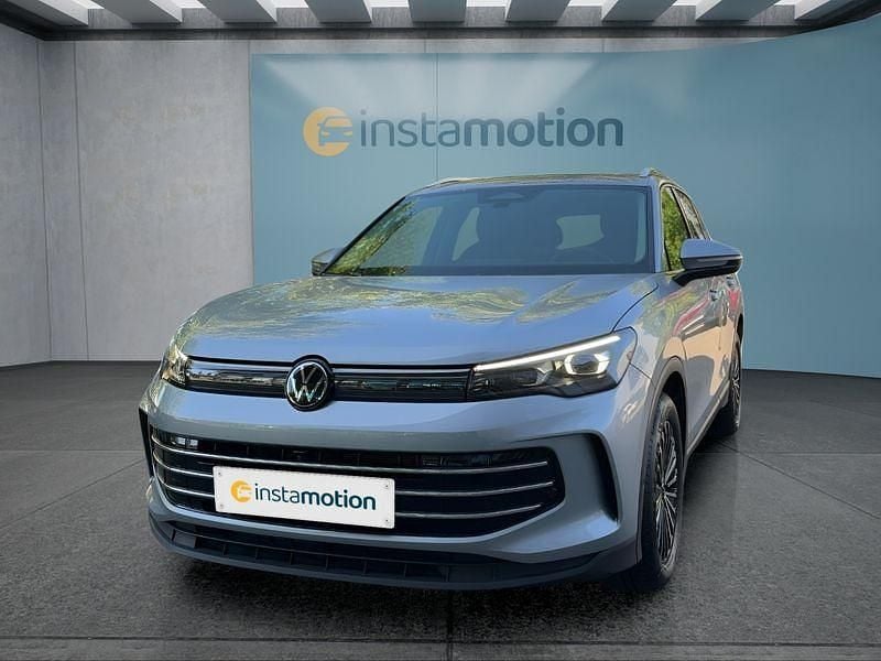 Silber Gebraucht 2025 VW Tiguan SUV | 39.349 € (Fairer Preis) - Bild 1/4