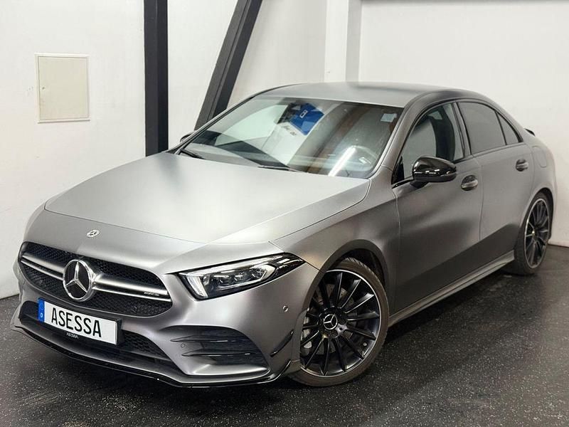 Grau Gebraucht 2020 Mercedes A35 AMG AMG Limousine | 33.999 € (Fairer Preis) - Bild 1/4