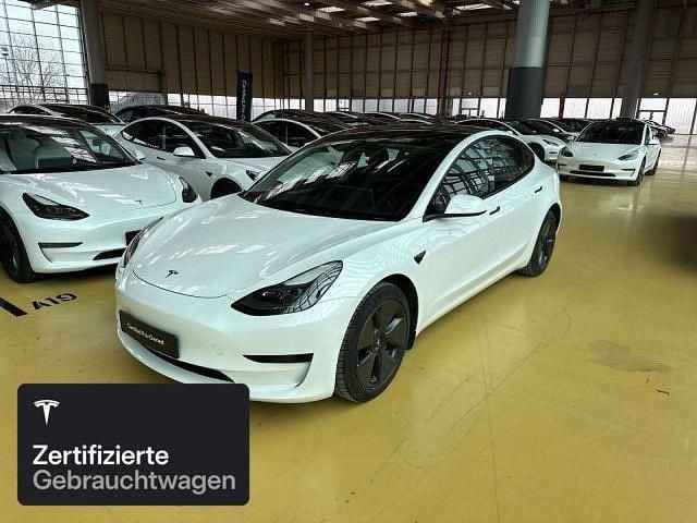 Pearl white multicoat Gebraucht 2021 Tesla Model 3 RWD Limousine | 24.600 € (Fairer Preis) - Bild 1/4