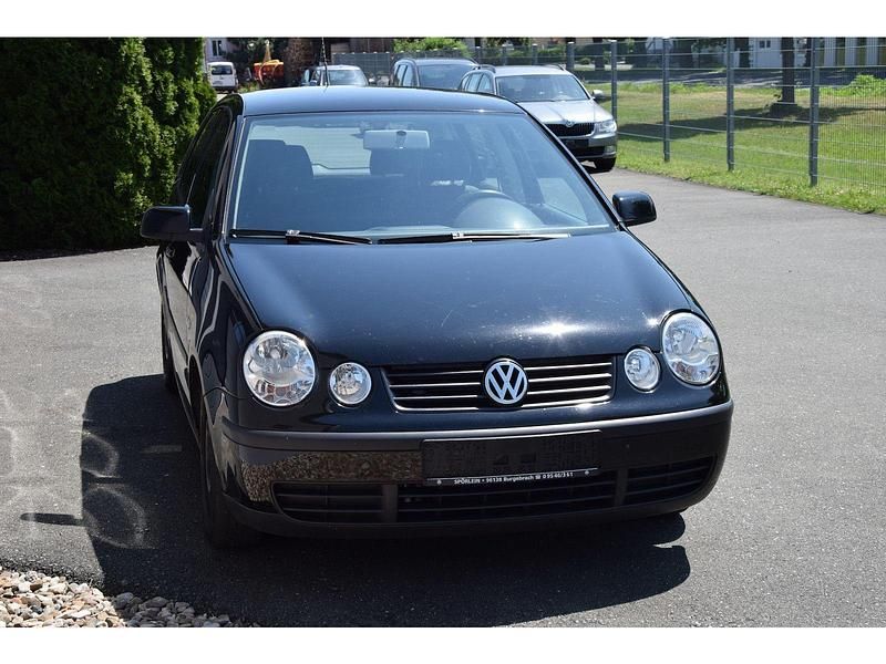 Gebraucht VW Polo Comfortline 64 PS (47 kW) 2002 Schwarz Kleinwagen