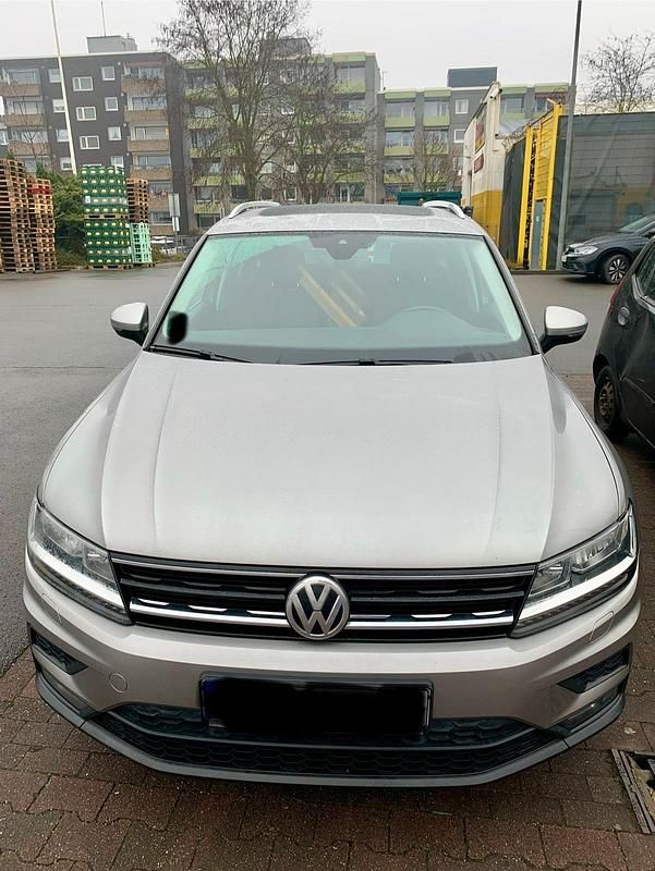 Gebraucht VW Tiguan 150 PS (110 kW) 2019 Silber SUV