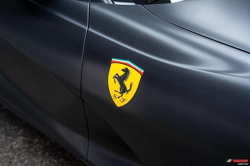 Gebraucht Ferrari 812 799 PS (587 kW) 2020 Schwarz