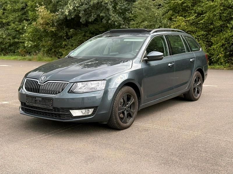 Grau Gebraucht 2014 Skoda Octavia Kombi | 7.500 € (Superpreis) - Bild 1/4