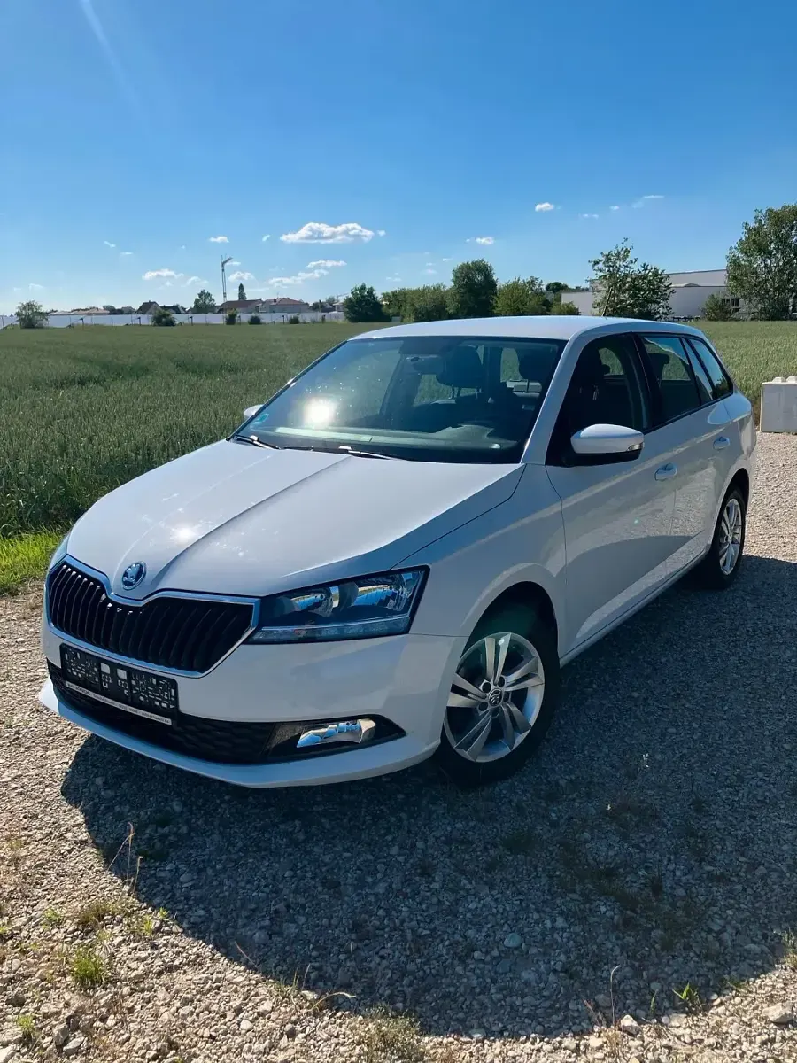 Gebraucht Skoda Fabia 95 PS (69 kW) 2021 Weiß Kleinwagen