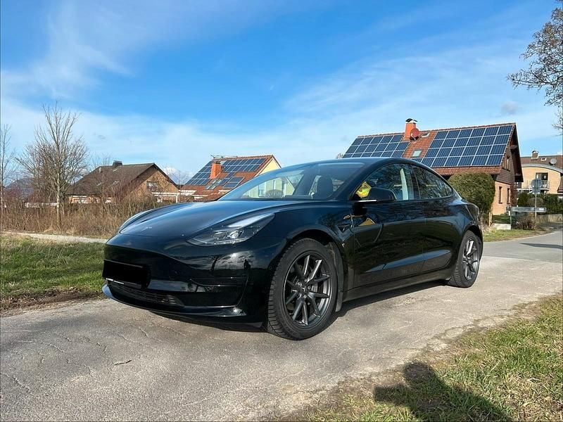 Gebraucht Tesla Model 3 Standard Range Plus 235 kW (320 PS) 2021 Schwarz Limousine