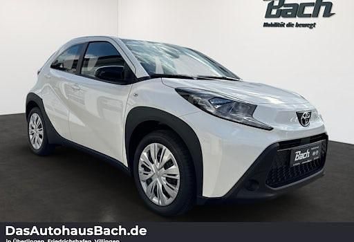 Gebraucht Toyota Aygo X Play 72 PS (52 kW) 2025 Weiß SUV