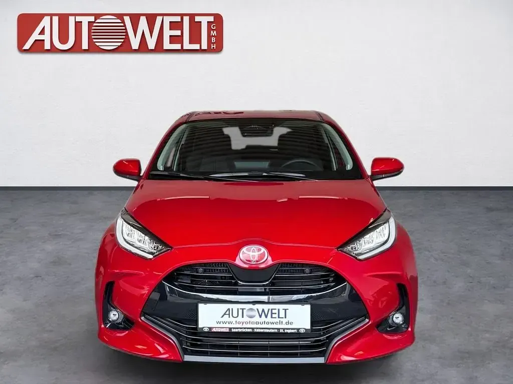 Neu Toyota Yaris 116 PS (85 kW) 2026 Rot Kleinwagen