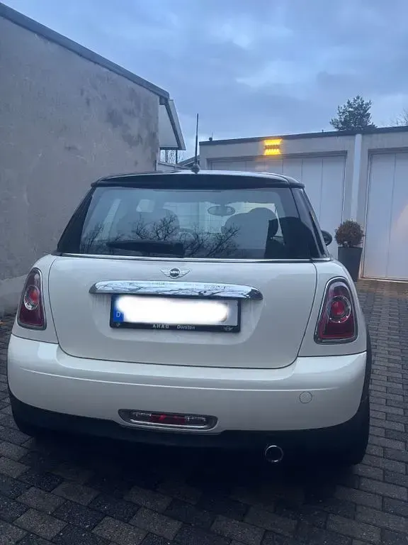 Usata Mini ONE 98 CV (72 kW) 2011 Beige Utilitaria