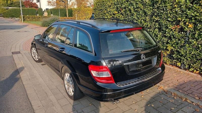 Schwarz Gebraucht 2010 Mercedes C200 Edition Kombi | 4.000 € (Superpreis) - Bild 1/4