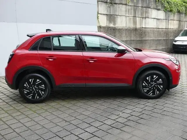 Usado Fiat 600 101 CV (74 kW) 2024 Rojo SUV