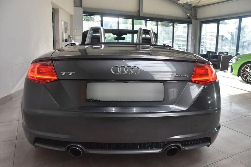Gebraucht Audi TT S-Line 230 PS (169 kW) 2015 Grau metallic Coupé