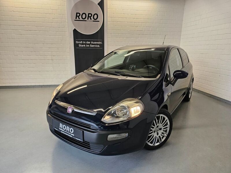 Blau Gebraucht 2011 Fiat Punto Evo Kleinwagen | 2.350 € (Guter Preis) - Bild 1/4