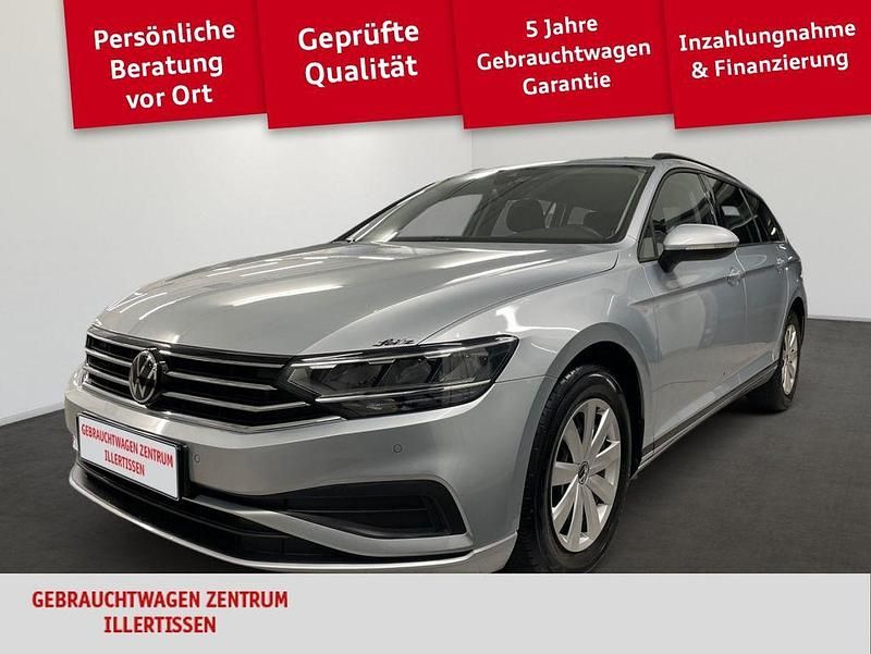 Gebraucht VW Passat 150 PS (110 kW) 2022 Silber Kombi