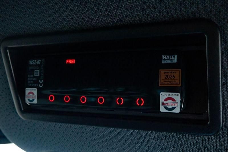 Gebraucht Mercedes Sprinter 170 PS (125 kW) 2023 Silber Van