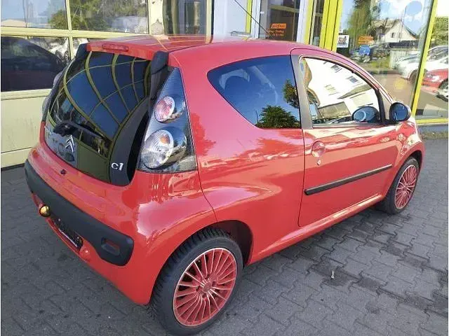 Gebraucht Citroën C1 SELECTION 68 PS (50 kW) 2014 Rot Kleinwagen