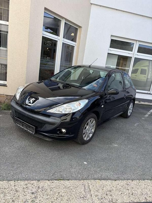 Gebraucht Peugeot 206 75 PS (55 kW) 2009 Schwarz Limousine