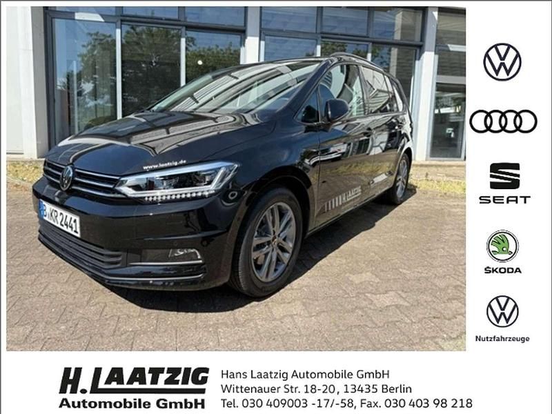 Grenadillschwarz metallic Gebraucht 2025 VW Touran Comfortline Van / Kleinbus | 34.990 € (Fairer Preis) - Bild 1/4