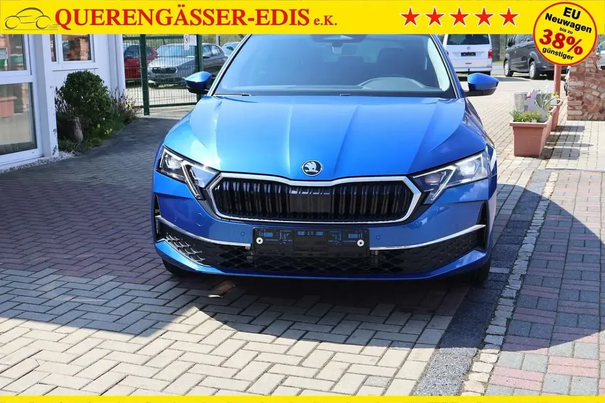 Neu Skoda Octavia Selection 150 PS (110 kW) 2026 Raceblau Kombi