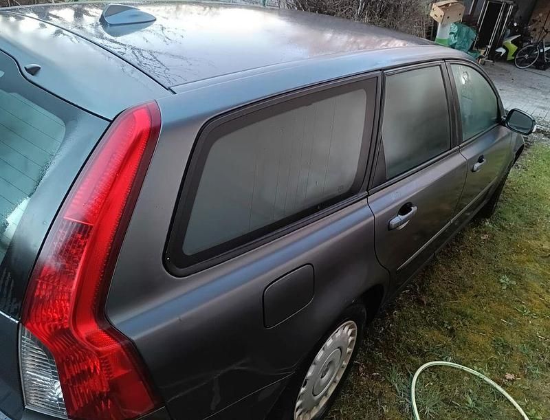 Gebraucht Volvo V50 109 PS (80 kW) 2007 Grau Kombi