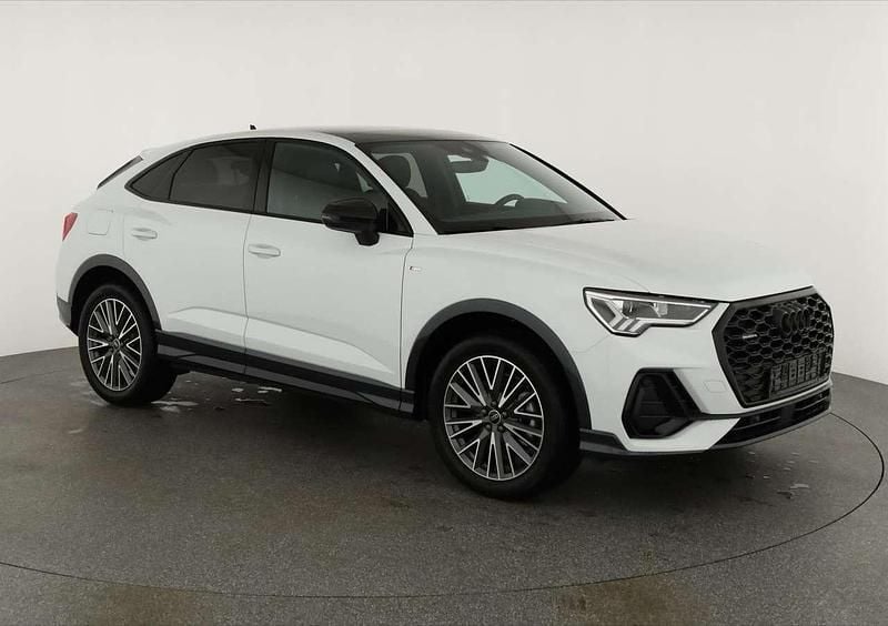 Gletscher weiß metallic Neu 2025 Audi Q3 Sportback S-Line SUV | 51.595 € (Superpreis) - Bild 1/4
