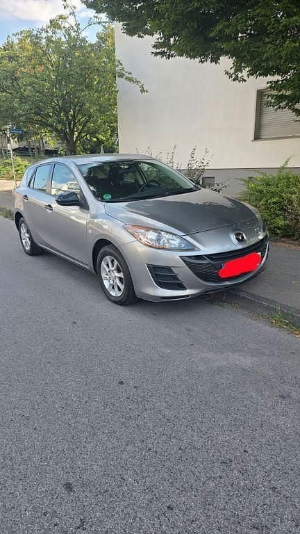 Grau Gebraucht 2010 Mazda 3 Active Limousine | 3.350 € (Superpreis) - Bild 1/4