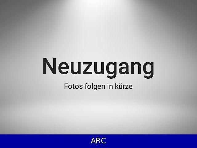 Grau Gebraucht 2020 Mercedes Vito Van / Kleinbus | 19.995 € (Teuer) - Bild 1/1