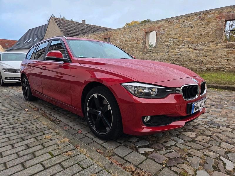 Rot Gebraucht 2013 BMW 316 Kombi | 8.500 € (Fairer Preis) - Bild 1/4
