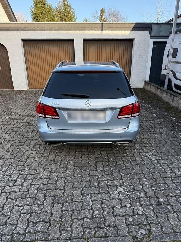 Gebraucht Mercedes E250 Avantgarde 211 PS (155 kW) 2013 Grau Kombi