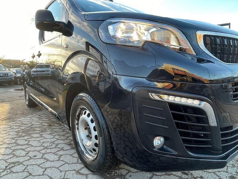 Gebraucht Peugeot Traveller Active 120 PS (88 kW) 2019 Schwarz Van / Kleinbus