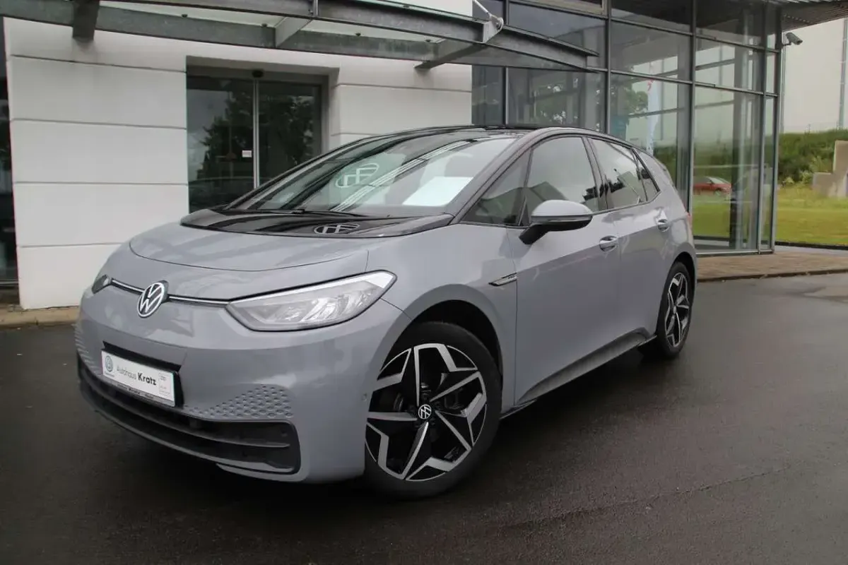 Gebraucht VW ID.3 Pro Performance 150 kW (204 PS) 2023 Grau Kleinwagen