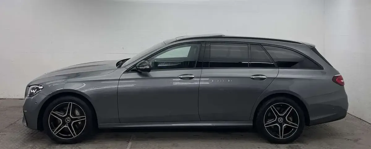 Gebraucht Mercedes E300 AMG 320 PS (235 kW) 2022 Selenitgrau Kombi