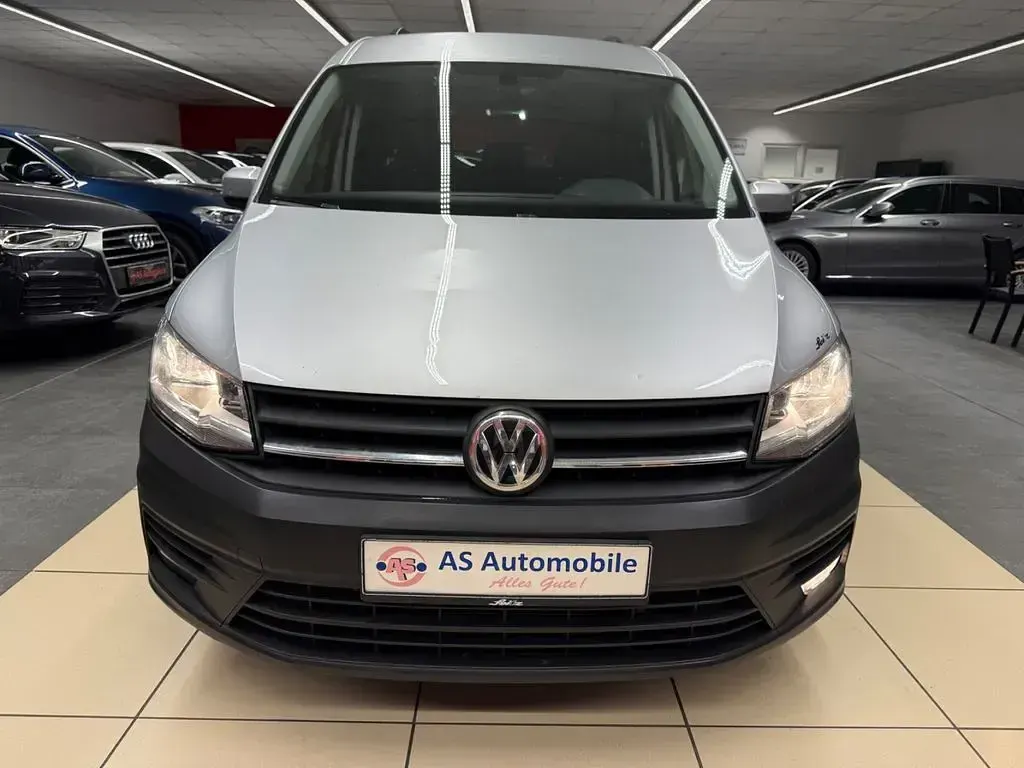 Usata VW Caddy 122 CV (89 kW) 2018 Argento Monovolume
