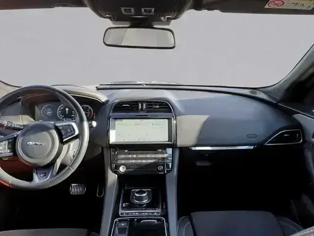 Gebraucht Jaguar F-Pace S 301 PS (221 kW) 2018 Grau (corris grey) SUV