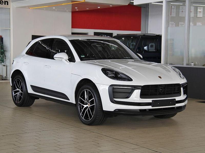 Purewhite Gebraucht 2022 Porsche Macan SUV | 57.850 € (Guter Preis) - Bild 1/4