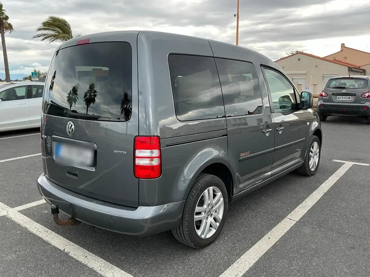 Gebraucht VW Caddy 109 PS (80 kW) 2012 Grau Van / Kleinbus