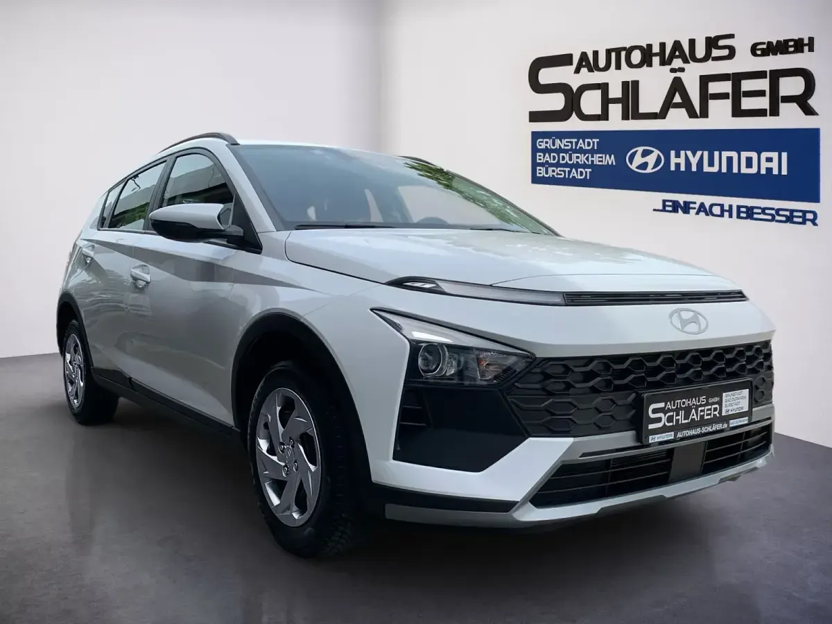 Gebraucht Hyundai Bayon Select 101 PS (74 kW) 2025 Atlas white / sol SUV